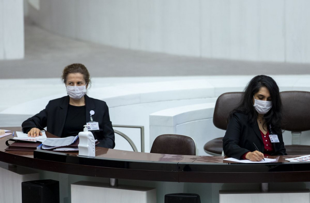 Meclis'te milletvekilleri bir günde 6 bin maske harcıyor - Resim: 4