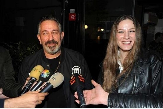 Serenay Sarıkaya Cem Yılmaz’a aşkını sosyal medyada haykırdı! - Resim: 3