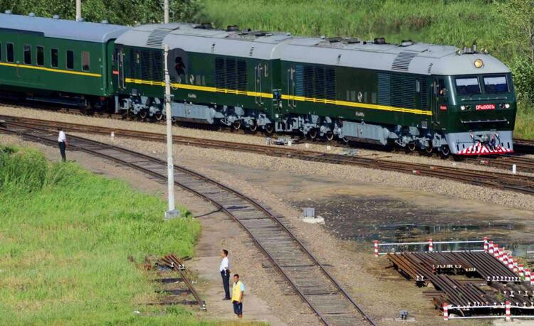 İşte Kim Jong-un'un zevk treni: Lüks lezzetler, harem ve eğlence! - Resim: 4