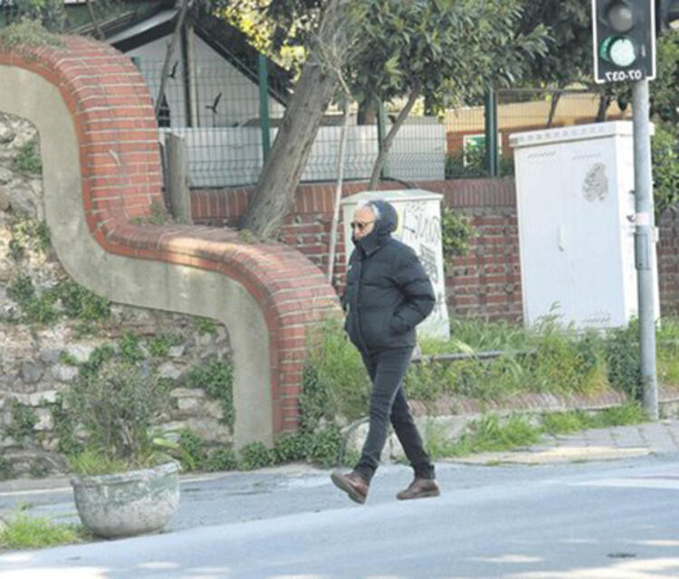 Kural tanımayan ünlü isimler yasak bitince sokağa fırladı! - Resim: 4