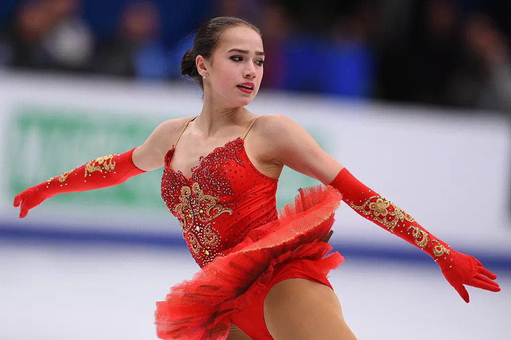 Rus artistik patinajcı Zagitova, Olimpiyat Stil İkonu seçildi - Resim: 2