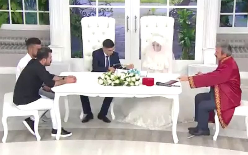 ATV Esra Erol'da Ezgi ve Hüseyin evlendi! - Resim: 4