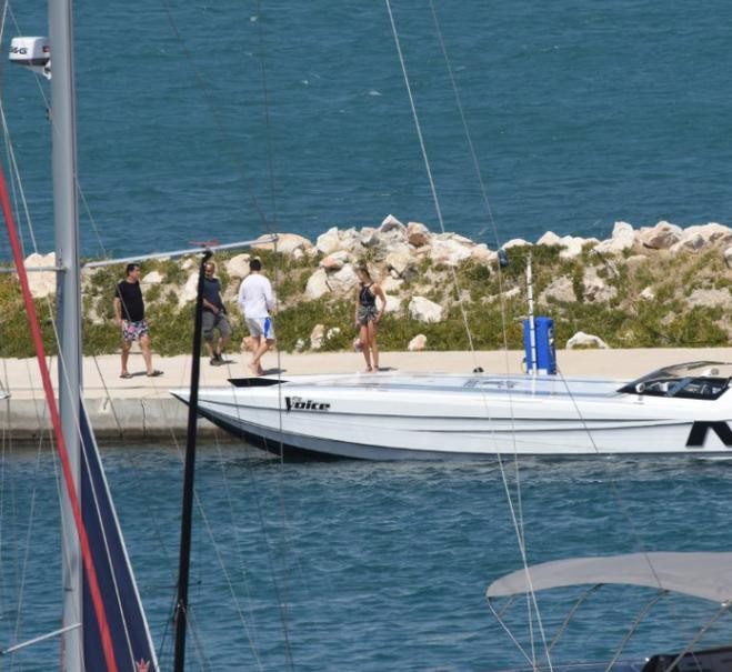 Acun Ilıcalı ve sevgilisi Çağla Altunkaya'nın tekne turu - Resim: 3