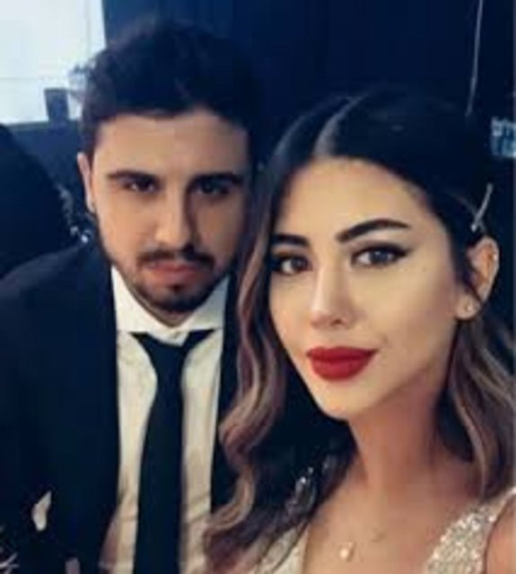 Fenerbahçeli Ozan Tufan'dan sevgilisine evlilik teklifi - Resim: 1