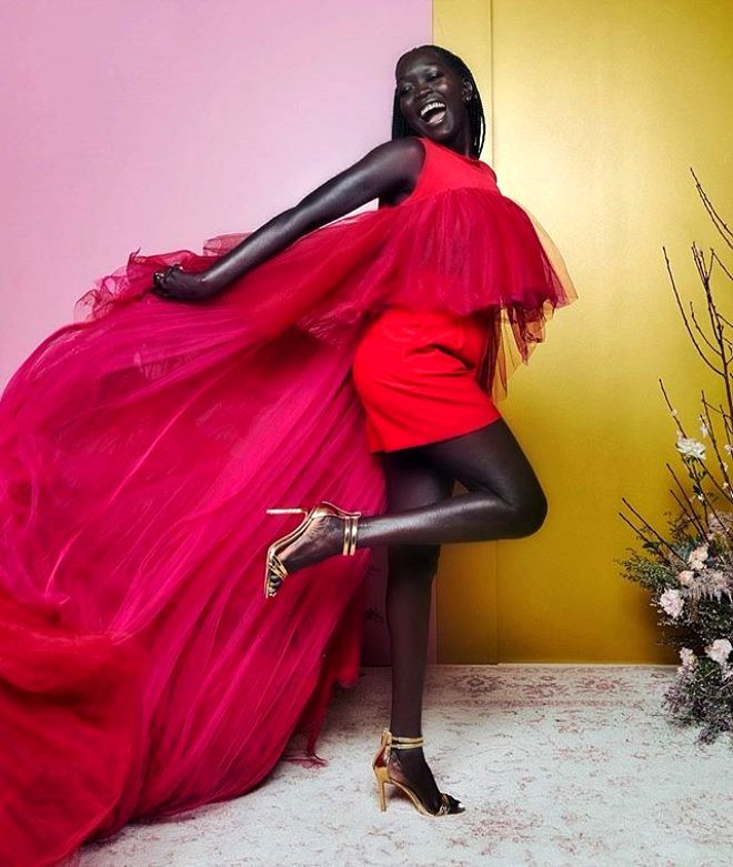 Karanlığın Kraliçesi ünlü model Nyakim Gatwech, üstsüz pozuyla nefes kesti - Resim: 2