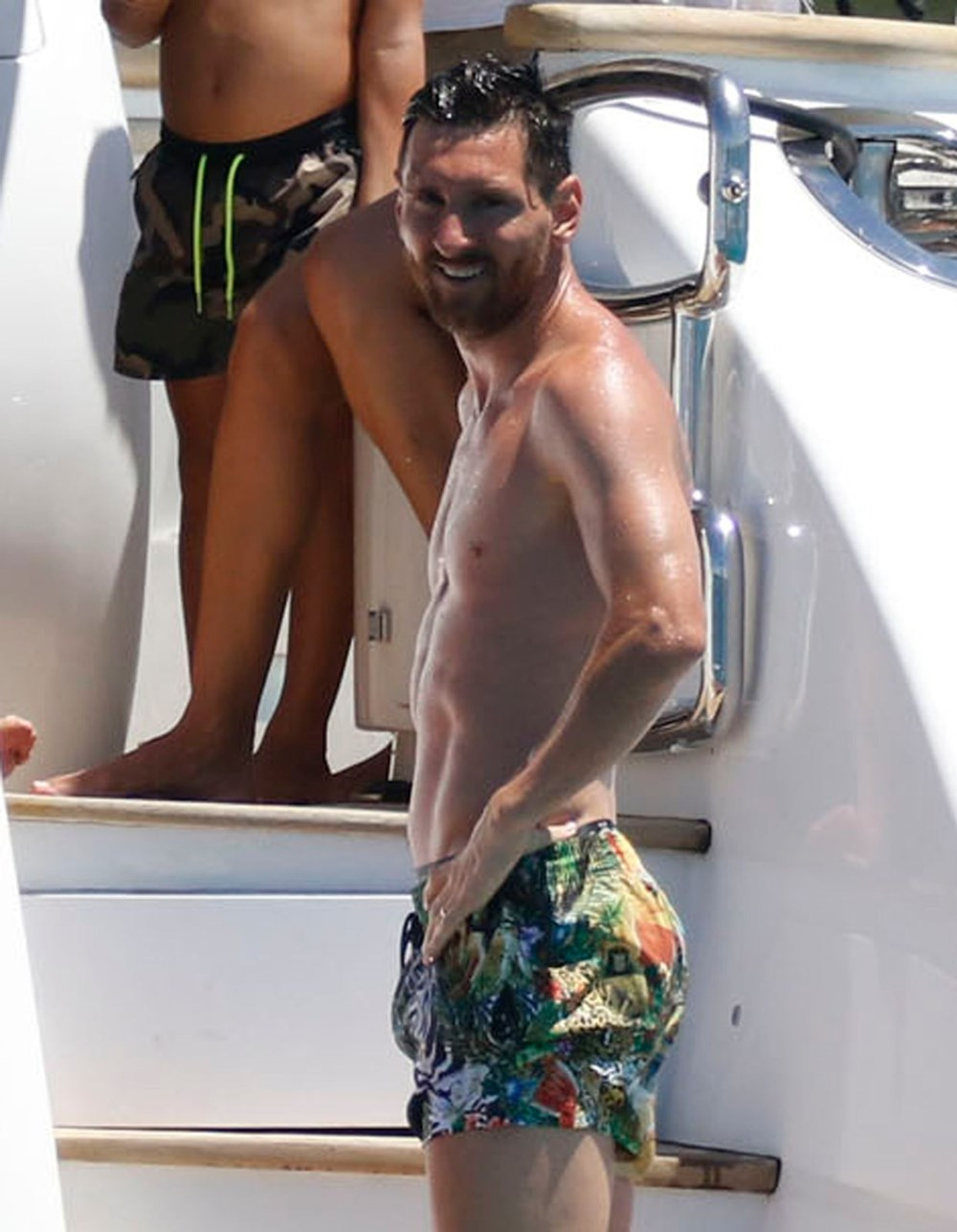 Arjantinli yıldız oyuncu Messi'nin Ibiza'daki romantik tatili - Resim: 1