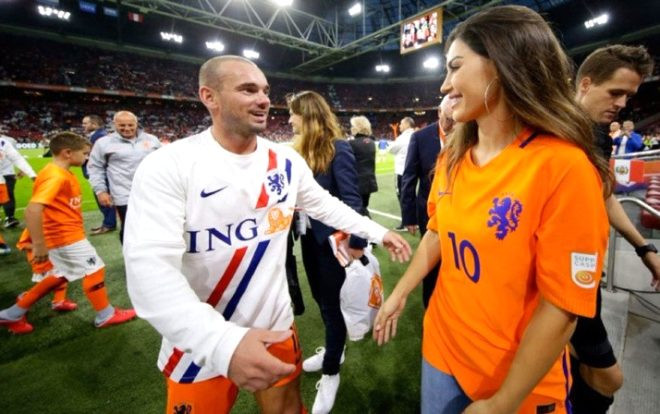 Ünlü model Yolanthe'den çok konuşulacak Sneijder kararı! - Resim: 2