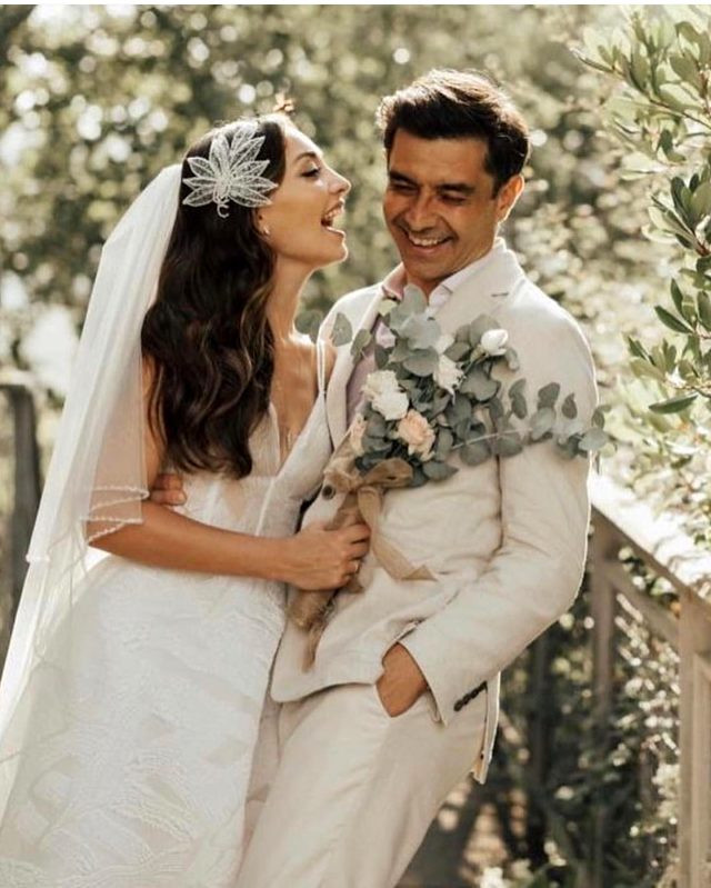 Cansel Elçin, kendisinden 16 yaş küçük Zeynep Tuğçe Bayat ile evlendi! - Resim: 1