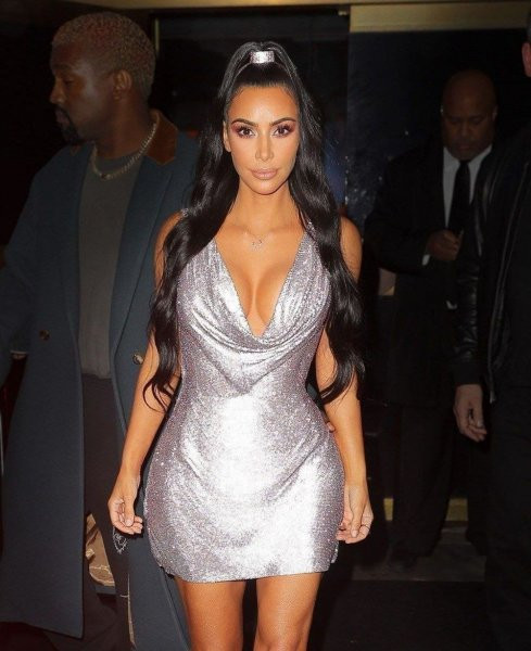 Kim Kardashian’ın hamile korsesi koleksiyonuna büyük tepki - Resim: 3