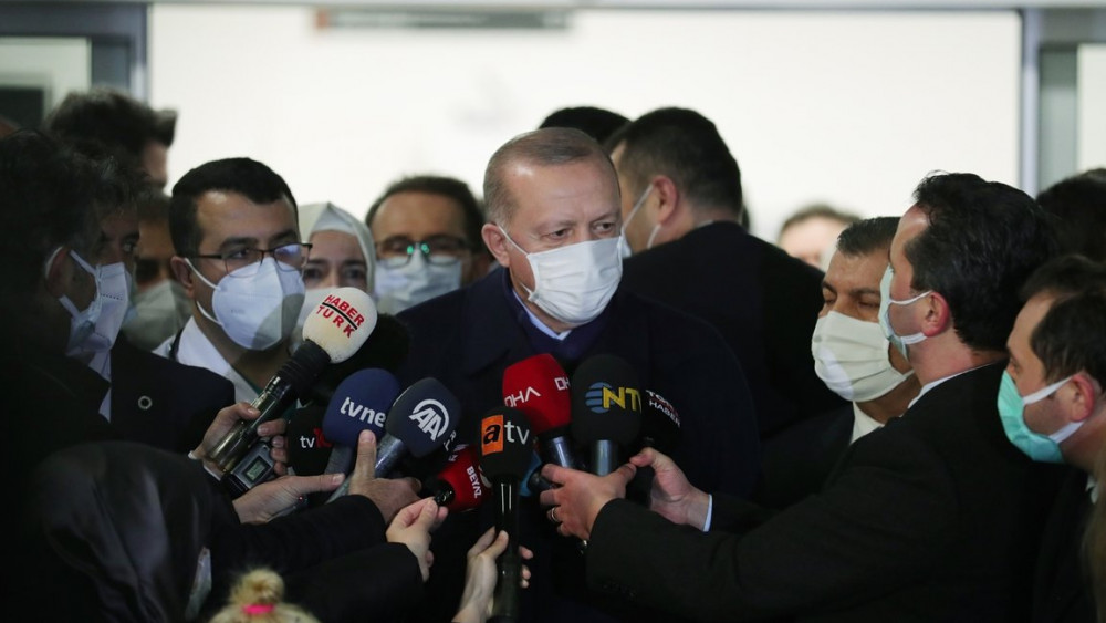 Erdoğan MYK Üyeleri de Aşı Oldu Dedi, Sosyal Medyada Tepkiler Yükseldi - Resim: 1