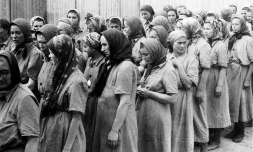 Sarışın Güzel Sadist Nazi Canavarları: 30 Bin Kadını Öldürdüler - Resim: 1