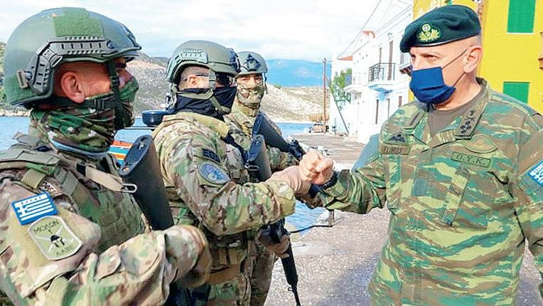 Yunanistan'dan Ege Adalarında Askeri Şov: Türkiye'ye Fotoğraflı Mesaj - Resim: 1