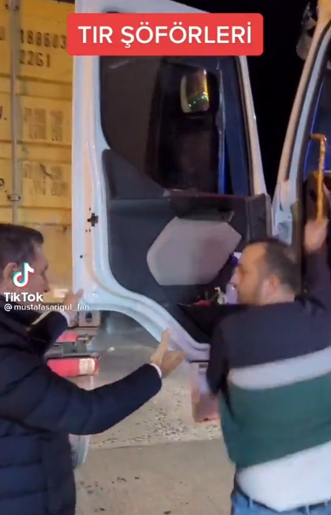 Mustafa Sarıgül'ün Tır Şoförüyle Yayınlanan Videosu Viral Oldu - Resim: 1