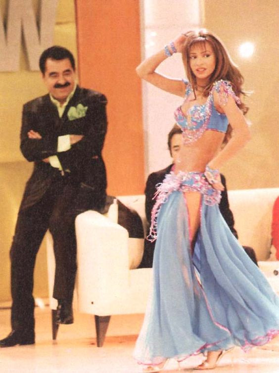 Star TV Oryantal Didem'e Kıyafet Sansürü mü Yaptı? - Resim: 4