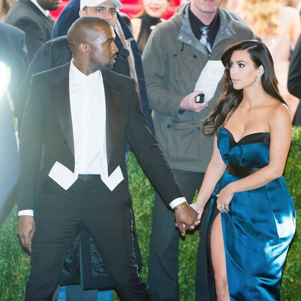 Kanye West, Kim Kardashian'ın Mücevherlerini Satmaya Çalışıyor - Resim: 2