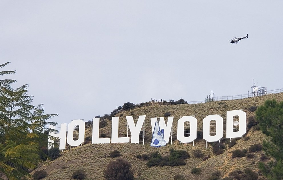 Hollywood Yazısını Hollyboob yaptı Gözaltına Alındı - Resim: 3