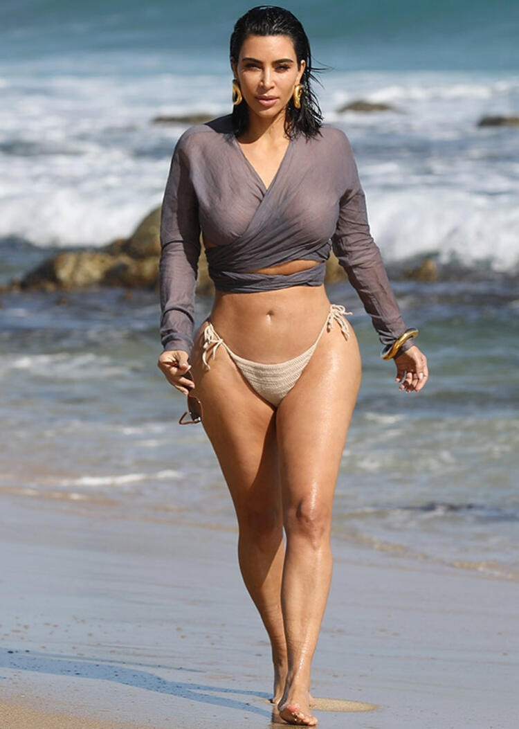 Kim Kardashian'dan Boşanma Öncesi Bikini Show - Resim: 4