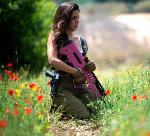 İki kez Tecavüze Uğradı, İsrail Ordusuna Katıldı: Orin Julie Kimdir? - Resim: 1
