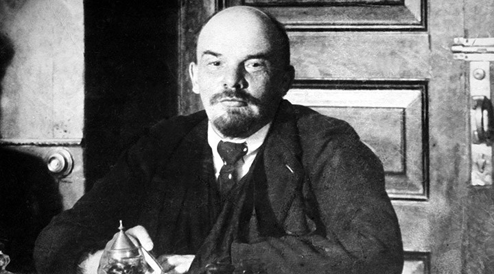 Büyük Ekim Devrimi’nin Lideri Lenin 151 Yaşında - Resim: 1