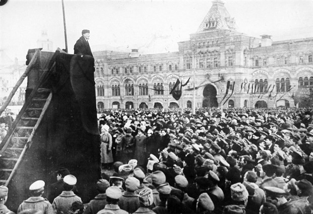 Büyük Ekim Devrimi’nin Lideri Lenin 151 Yaşında - Resim: 2
