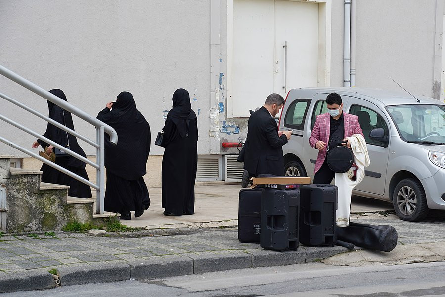 Cübbeli Ahmet'in Kızının Düğünü İçin Korona Hiçe Sayıldı! - Resim: 2