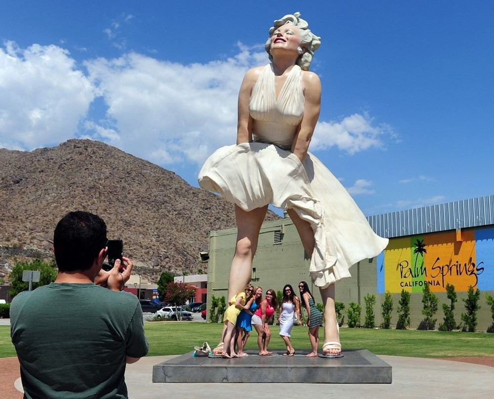 Marilyn Monroe Heykeline Etek Altı Fotoğraf Tepkisi - Resim: 3