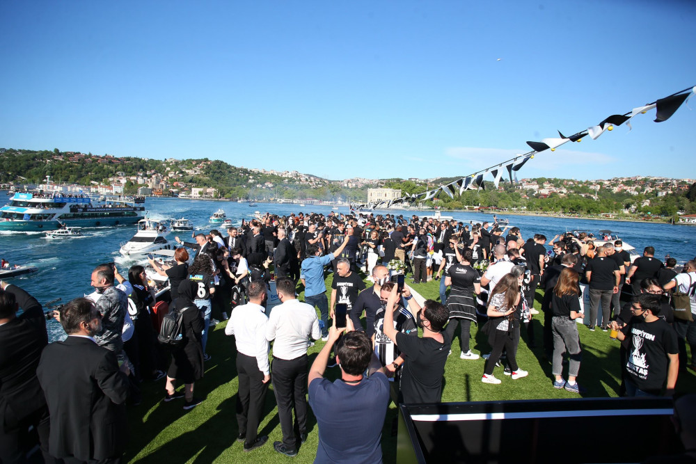 Beşiktaş Donanması Boğaz'da Görsel Şölen Yaşattı - Resim: 1