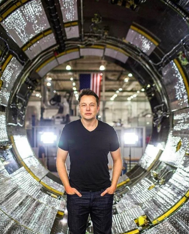 Elon Musk'ın 35 Metrekarelik Yeni Evini Görenler Gözlerine İnanamadı - Resim: 2