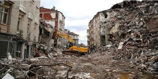 Marmara Depreminin Acı Tecrübeleri: 5 Bin 840 Kişi Kayıp... - Resim: 3