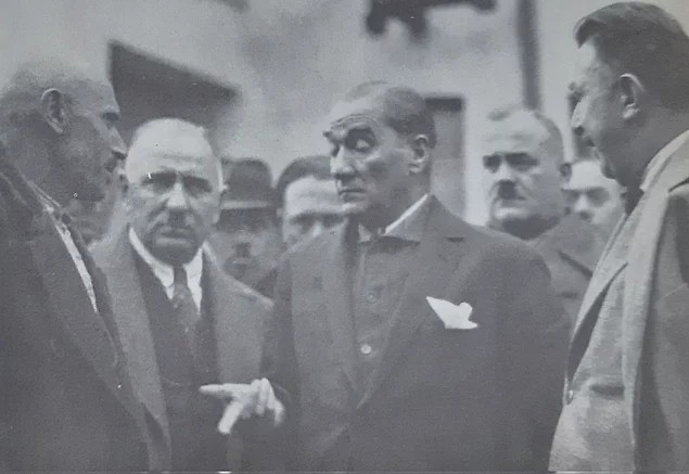 Mustafa Kemal Atatürk'ün Az Bilinen Fotoğrafları! Çok Şaşıracaksınız - Resim: 2