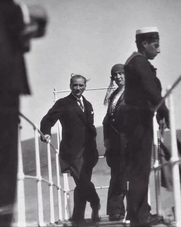 Mustafa Kemal Atatürk'ün Az Bilinen Fotoğrafları! Çok Şaşıracaksınız - Resim: 3