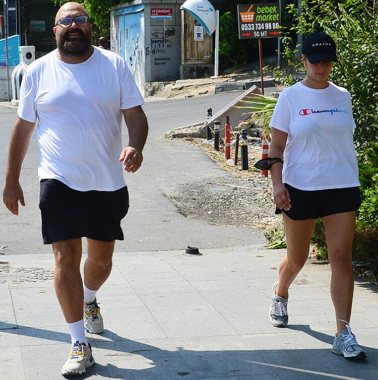 Ünlü Şef Somer Sivrioğlu Kız Arkadaşı ile Görüntülendi - Resim: 3