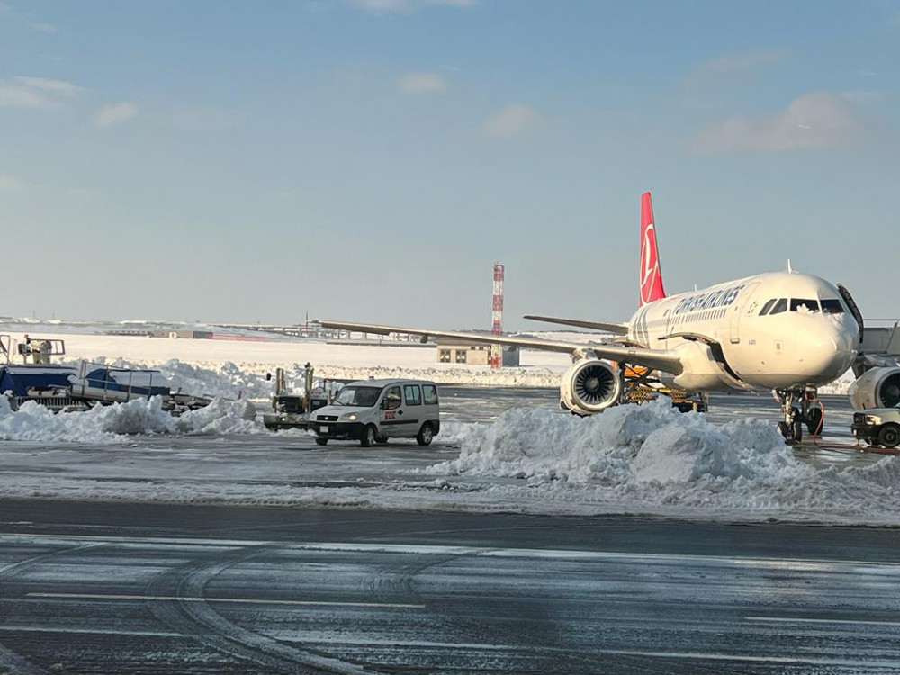 İstanbul Havalimanı'nda Son Durum: Uçuş Sıkıntısı Devam Ediyor - Resim: 1