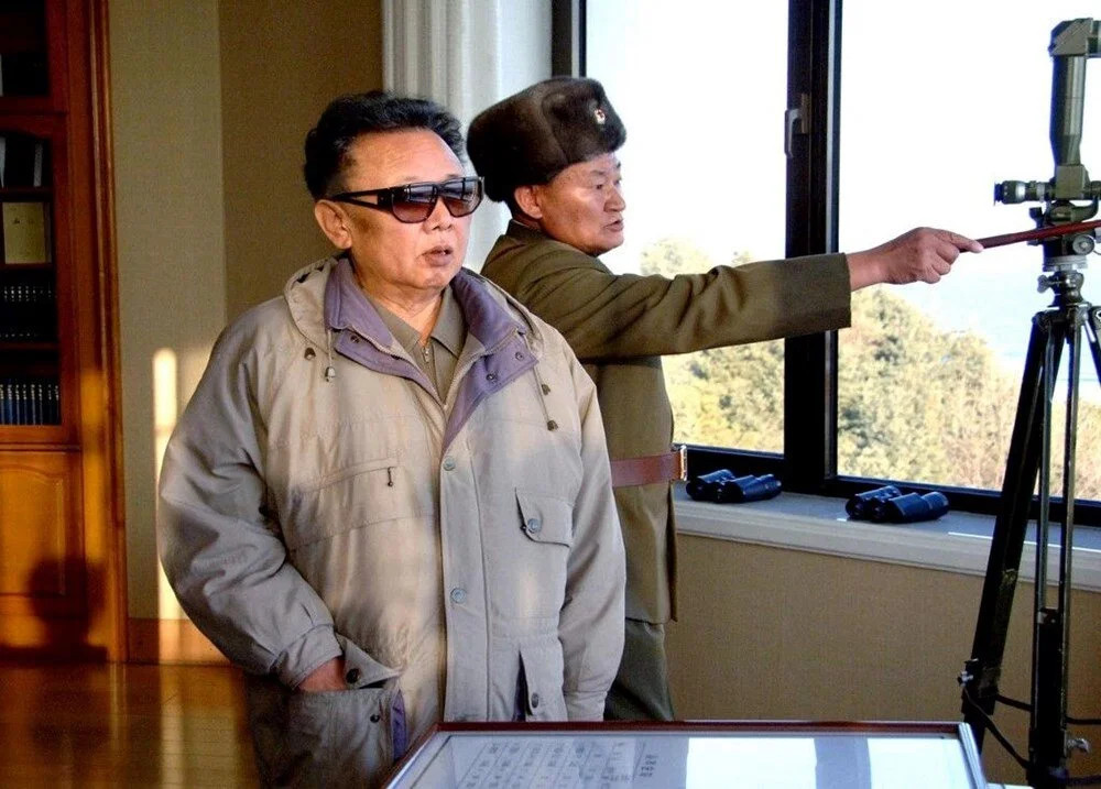 Kuzey Kore'de Tanıdık Propaganda: Kim'den Önce Döner mi Vardı? - Resim: 3