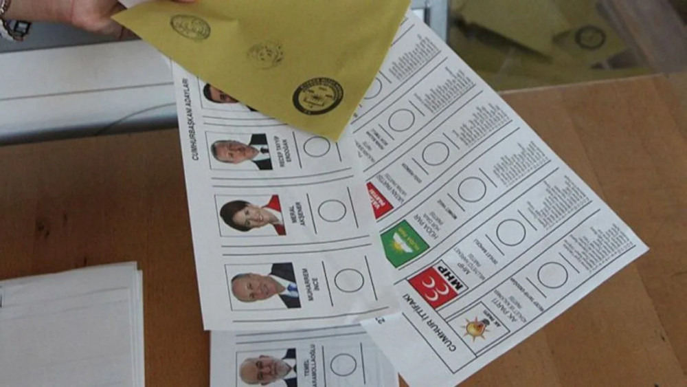 Son Seçim Anketi: AKP Yüzde 32,8 CHP 27,8 - Resim: 1