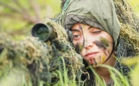 TSK’dan İlk Kadın Sniper! - Resim: 1
