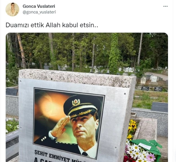 Gonca Vuslateri Gaffar Okkan'ın Mezarını Ziyarete Gitti - Resim: 2