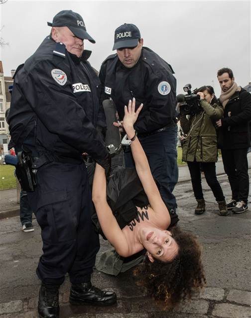 FEMEN ÖRGÜTÜ - Resim: 4