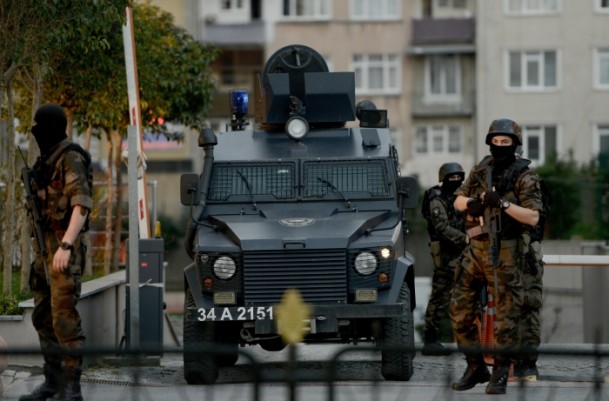 İstanbul Emniyet'e saldırı: Kadın terörist öldürüldü - Resim: 3