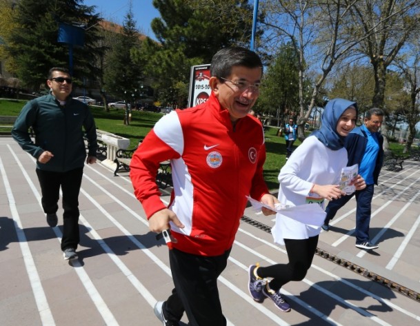 Davutoğlu ailesi oryantiring yarışmasında - Resim: 4