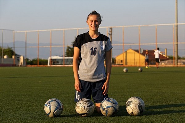 İzmir’in futbolcu kızları Şampiyonlar Ligi yolunda - Resim: 3