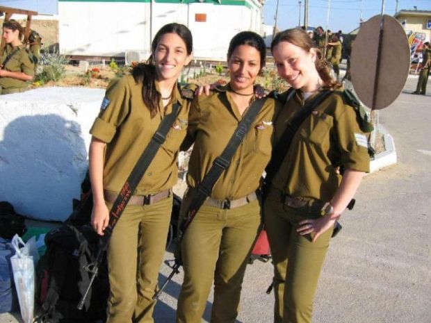 İsrail'de kadın askerlerin görüntüleri şoke etti - Resim: 3
